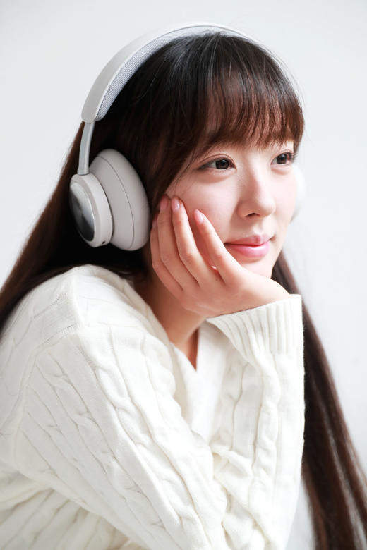 颜值好顶啊啊啊，沉浸式降噪耳麦。北欧风重低音头戴耳机C122368 商品图0