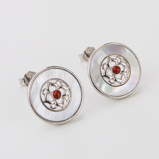 莲花贝母耳钉 商品图3