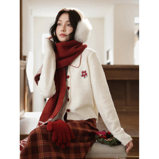 鹿向南「红莓果酱」少女感减龄杏色polo领毛衣女冬季长袖针织上衣 商品图4