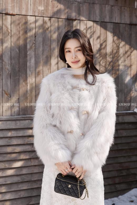 【门店同款】ENJOY冬季“暖冬软糖”首尔月光排扣狐狸毛皮草 168143321 商品图0