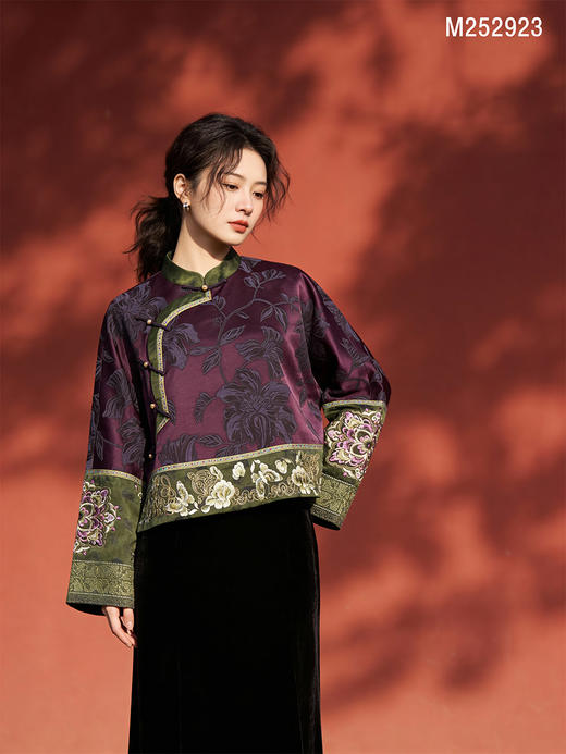 M252923上衣 商品图0