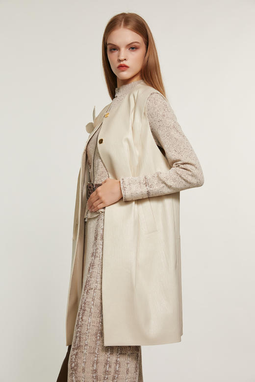 SAFICOO 轻奢极简 立体手工花 早春款马甲 商品图1