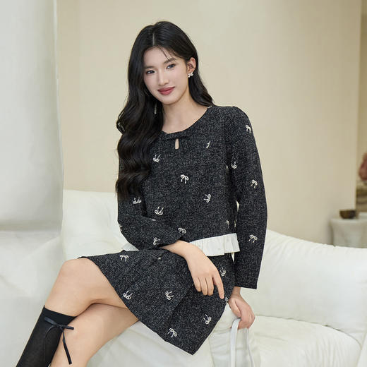 奢姿大码女装2025秋季减龄蝴蝶结绣花镂空T恤胖妹妹小香风上衣9953253578A 商品图2