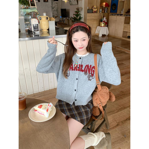 <曾小咸推荐>2.27现货秒杀 ！微信超特价！韩系圆领毛针织开衫 日常219.99 立减130 秒杀89.99！韩系复古格子半身裙（短款）秒杀69.99！！ 商品图4