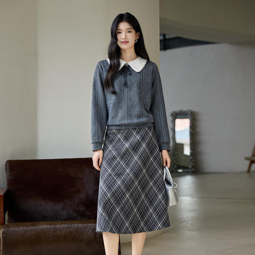 奢姿大码女装2025冬季胖妹妹时尚菱格娃娃领上衣搭格纹半身裙套装9954953946AB 商品图2