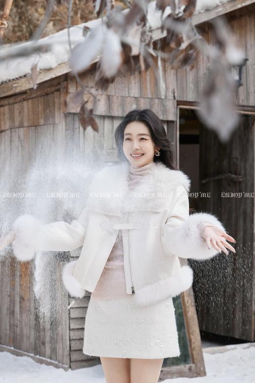 【门店同款】ENJOY冬季“游牧漫寻”海军毛领皮草外套 168443121 商品图7