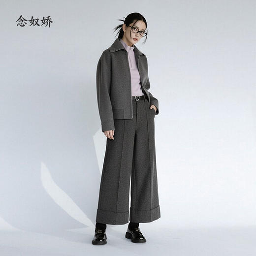 【商场同款】CNT5B44 “ 摩登八分裤 ” 八分阔腿裤， 脚口翻边利落大方 复合毛呢面料挺括有质感 商品图6