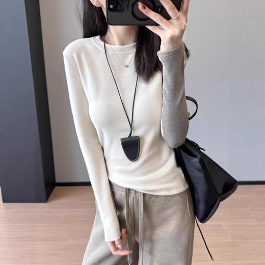 米杏拼！2025小众设计感高弹修身绒感AB面马斯衫磨毛打底衫25冬！ 商品图0