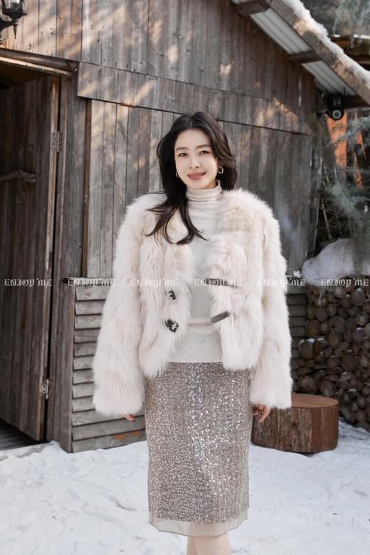 【门店同款】ENJOY冬季“暖冬软糖”沐雪极光皮扣狐狸毛皮草 168143371 商品图0