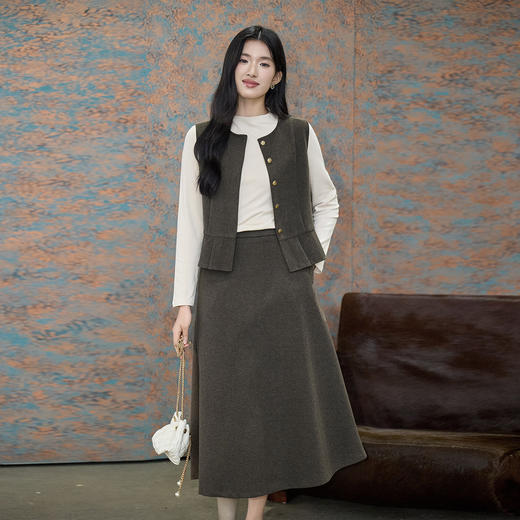 奢姿大码女装2025冬季胖妹妹时尚无袖背心搭简约内搭半身裙三件套9954994428AB 商品图1