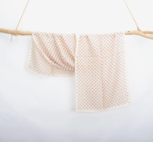 手工卷边羊绒羊毛围巾 商品图10