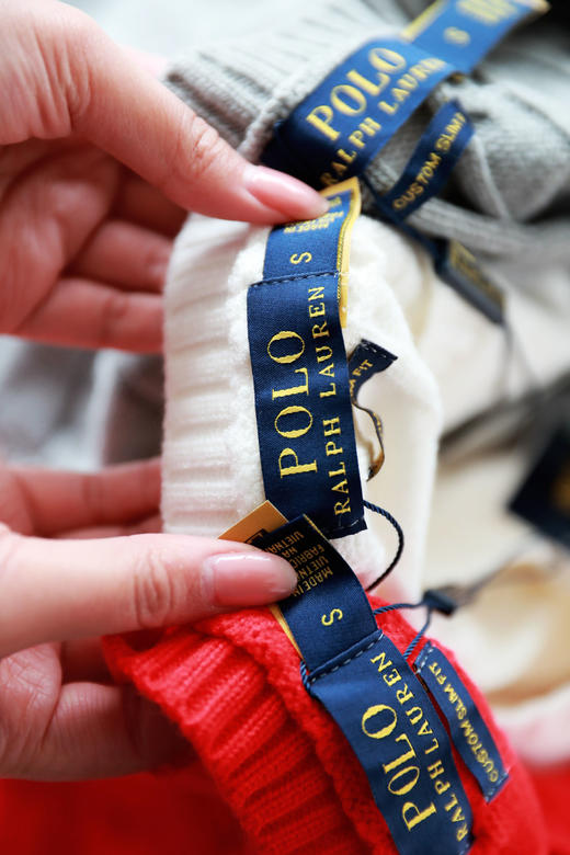 V领才是绝绝子，绞花复古毛衣。胸口小标长袖全棉长袖外套C122388 商品图1