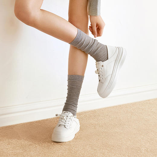 【上新】千百度 26年春季新品 休闲板鞋 A26109020 商品图2