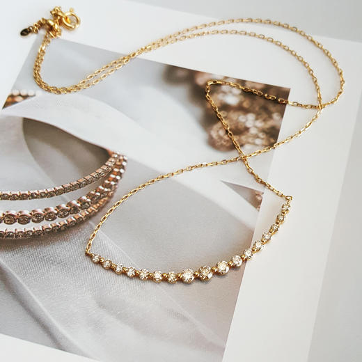 AU750黄金经典时尚群镶1.00克拉钻石吊坠项链46.5*12.5*2.5MM（皆取最大值）链长：48CM（长度可调节） 171225NJ67 商品图3