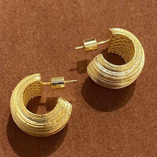 高级感拉丝纹理耳钉（随货发） 商品图1