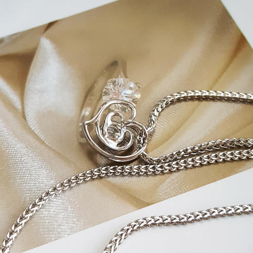 AU750白金简约时尚爱心造型0.257克拉钻石吊坠项链12.5*11.8*5.4MM（皆取最大值）链长：42CM 021225TJ44 商品图5