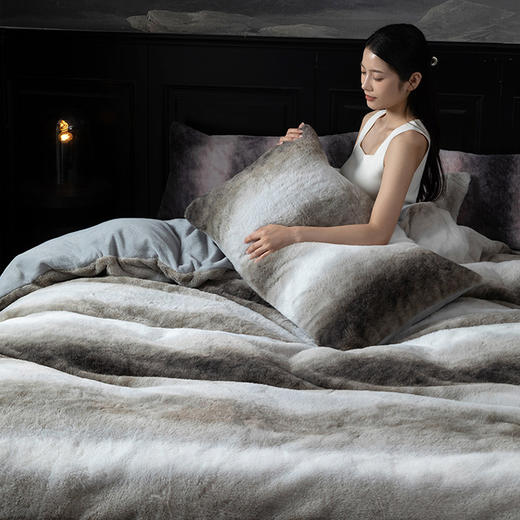 费斯巴赫 仿兔毛四件套 柔软亲肤不掉毛 标准款/加大款 3种颜色可选 商品图1