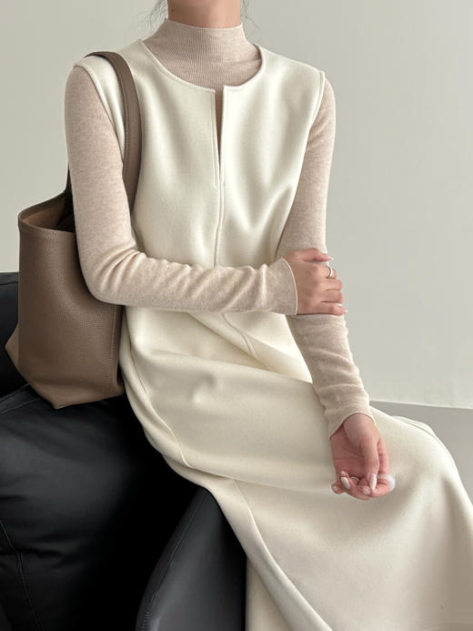 C*S同款顶级质感冬日叠穿神器极简羊毛醋酸背心裙 商品图0