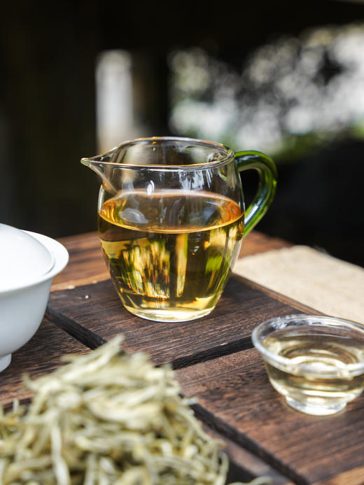 【昔归白毫针】2025年临沧昔归白毫银针！过年茶礼丨首选本品昔归白毫针500克/箱 商品图4