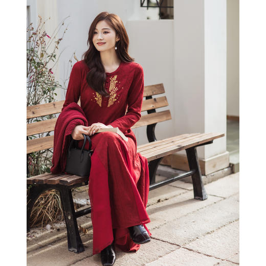 【林栖设计小店】【林栖推荐】2026早春新款羊毛混纺拼真丝红色连衣裙复古刺绣连衣裙N1954277 商品图1