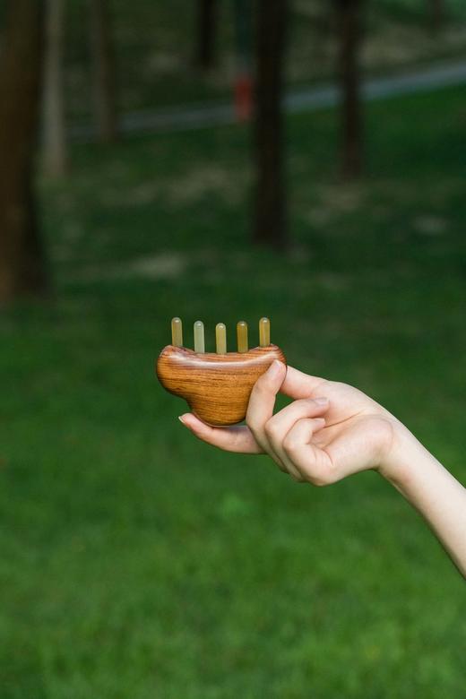 代字行|  青杼羊角按摩梳 商品图0