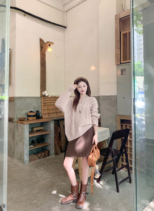 【179元任选2件】现货！韩系v领粉色镂空针织衫 商品图11