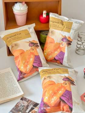 😋印尼进口薯片【莱纳蜂蜜味红薯紫薯片】 🔺优质红薯、紫薯作为原料，富含膳食纤维 🔺红薯木薯双拼组合，一袋就能吃到两种味道 