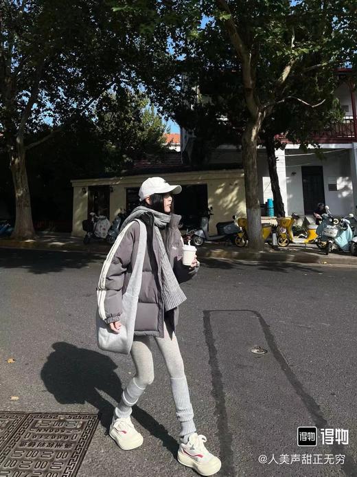 D122469基础款保暖柔软舒适两色麻花针织羊毛围巾 商品图5