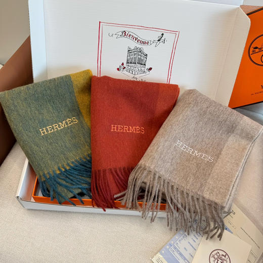 秋冬特惠💰330 上新！Hermes · 爱马仕男女围巾，大H难得一见的温柔配色 商品图2