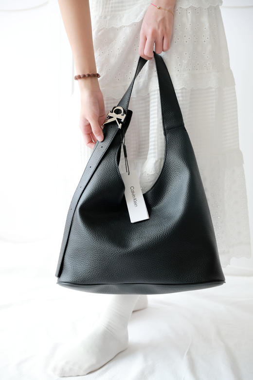 可单肩也可手提。法式名媛风复古气质黑色金属五金托特包C122308 商品图10