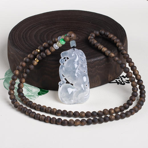 xy0659沉香+冰种翡翠马挂件 商品图2