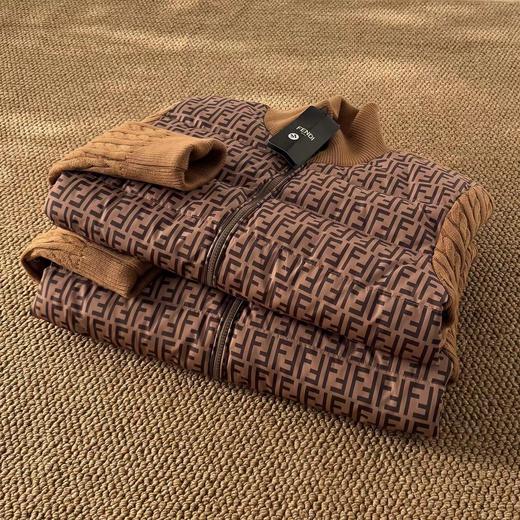 D122476轻盈保暖老花满印宽松针织袖羽绒服 商品图2