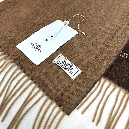 秋冬特惠💰300 HERMES🧣爱马仕围巾 巴黎时装展商务男士女士通用双面羊毛披肩 商品图8