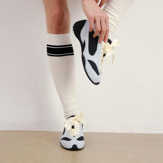 lost in echo2026春夏新款高级牛皮手工拼接解构异形薄底足球鞋女 商品图4