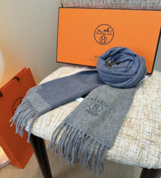 秋冬特惠💰340 Hermes · 爱马仕男女围巾 难得一见的温柔配色 商品图7