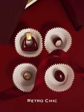 今年派对，让Retro Chic点亮你的高光时刻✨