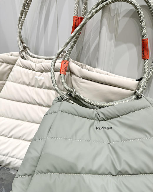 现货 THS-无 秋冬氛围感包包 大号柔软托特包 便携通勤打包 3色 CQ1428 商品图1