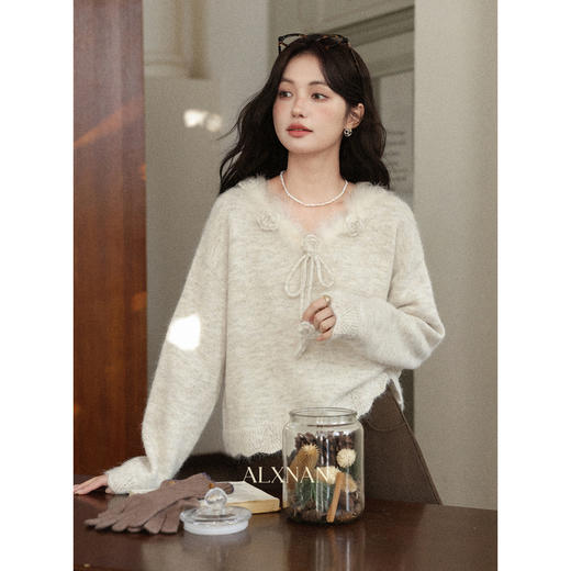 鹿向南「月光手书」高级慵懒羊毛毛衣女冬季高级燕麦色针织衫上衣 商品图1