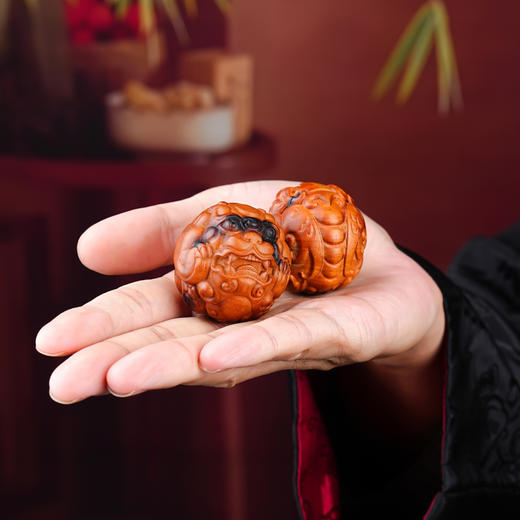 雷击木貔貅手球把件精工木雕文玩摆件多样性发货 商品图1