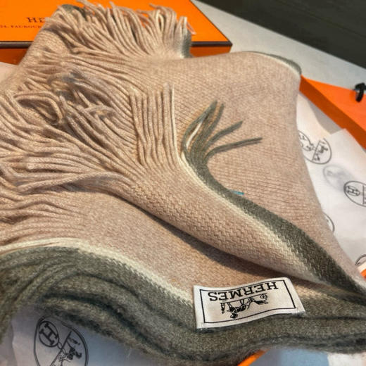 秋冬特惠💰350 爱马仕男女同款高端羊毛针织围巾！可正式，可随意 商品图5