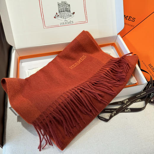 秋冬特惠💰330 上新！Hermes · 爱马仕男女围巾，大H难得一见的温柔配色 商品图5
