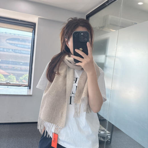 秋冬特惠💰330 爱马仕羊毛双面围巾，大H难得一见的温柔配色 商品图0