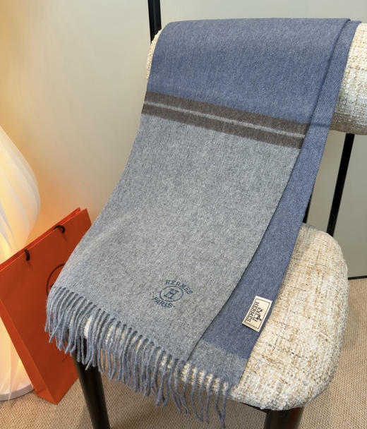 秋冬特惠💰340 Hermes · 爱马仕男女围巾 难得一见的温柔配色 商品图6