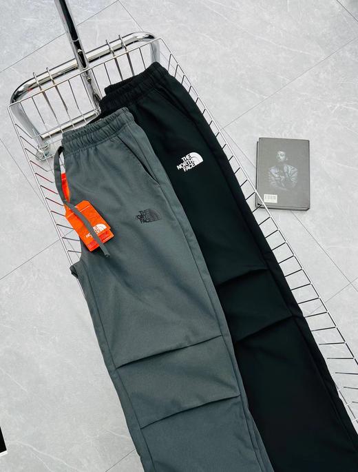 D122471防水防风松紧腰抽绳设计冲锋加绒裤 商品图3