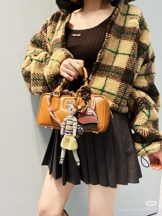 1224-6 排他性独家圆正 miu羊毛摇粒绒 箱式短款廓形外套 轻盈保暖 小泰迪大衣 商品图8