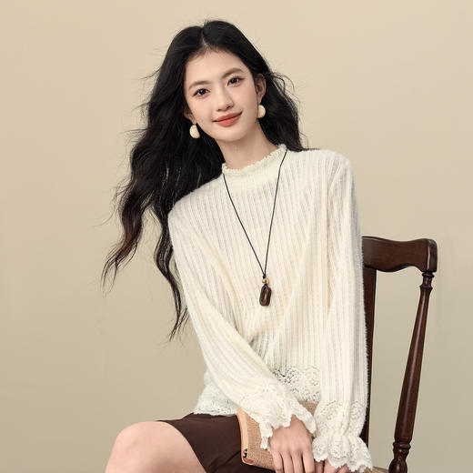 【12/24新品6.5折】熙世界温柔风法式杏色蕾丝打底衫女秋冬长袖木耳边半高领内搭上衣 商品图4