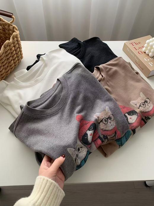 【专柜高品质设计师款】秋冬重磅350G加厚澳绒长袖衫 卡通猫咪印花韩版圆领保暖内搭 商品图6