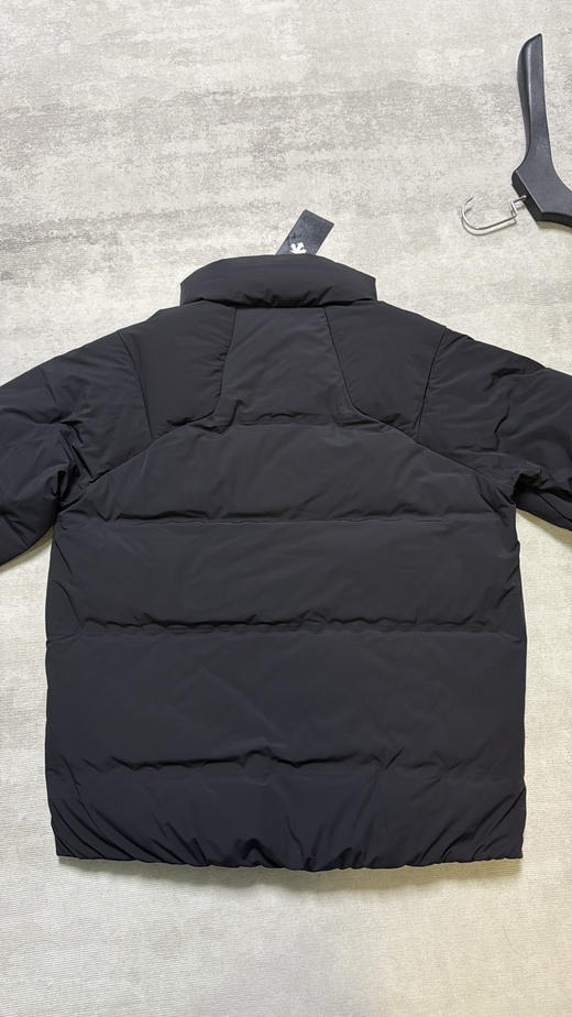 原单正品 黑标 DST迪桑特TRAINING系列男士羽绒服 
尺码：S～4XL
原价3390 商品图1