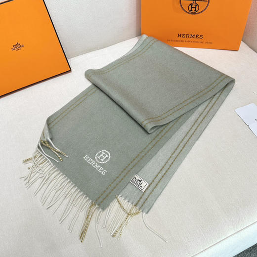 秋冬特惠💰300 HERMES🧣爱马仕围巾 巴黎时装展商务男士女士通用双面羊毛披肩 商品图4