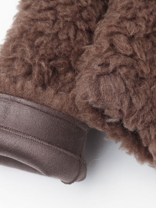 轻熟氛围感叠穿 暖棕色毛绒肌理圆领短外套 单排扣宽松显瘦羊羔毛皮草 商品图4